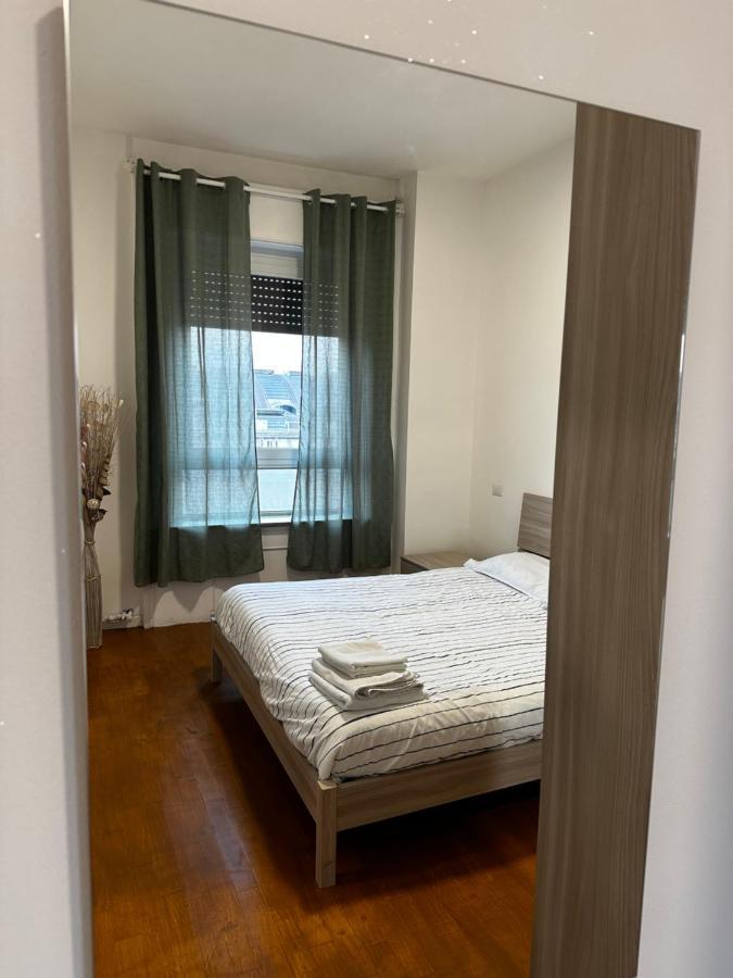 Filzi Appartamento Centrale 米兰 外观 照片